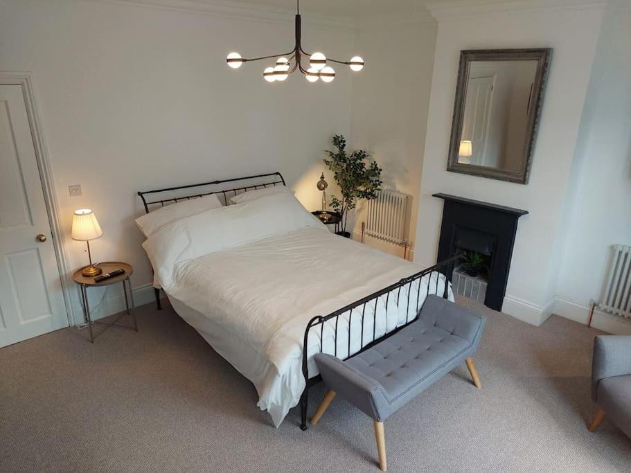 Large Newly Refurbished House Close To Harbour Casa de férias Bristol